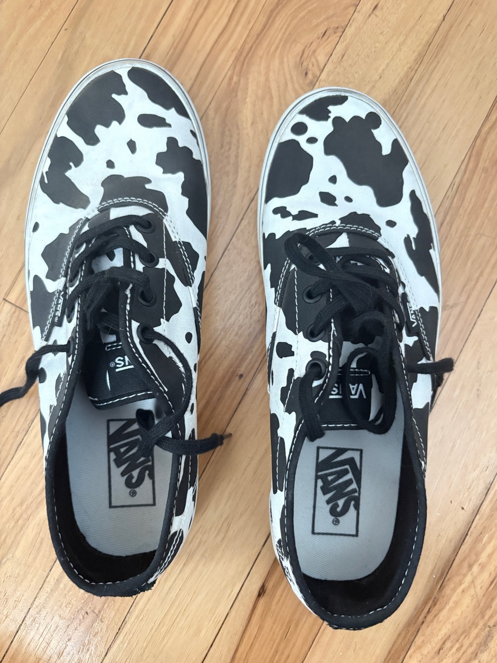 Vans Women’s 10 Cow Print Great Condition